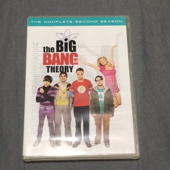 Big Bang Theory Seasons 1-3 & 5 - Picture 5 of 10